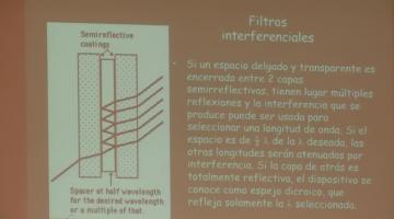 Física 2016 26 de Octubre Sobre ondas electromagnéticas, interferencia y difracción.